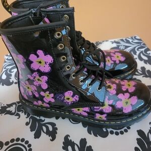 Dr. Martens Kids Boots - Black and Pink Floral